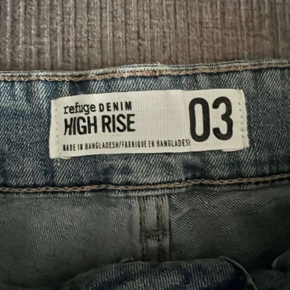 High Rise Denim Shorts - Picture 2 of 3